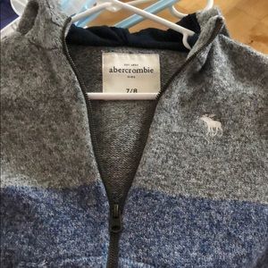 Abercrombie Boys Sweater 7/8.